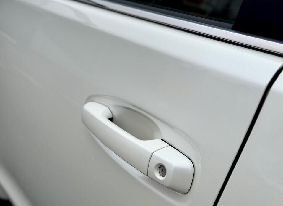 Toyota Land Cruiser Prado, 150 Series Рестайлинг 2 2.8d AT (177 л.с.) 4WD