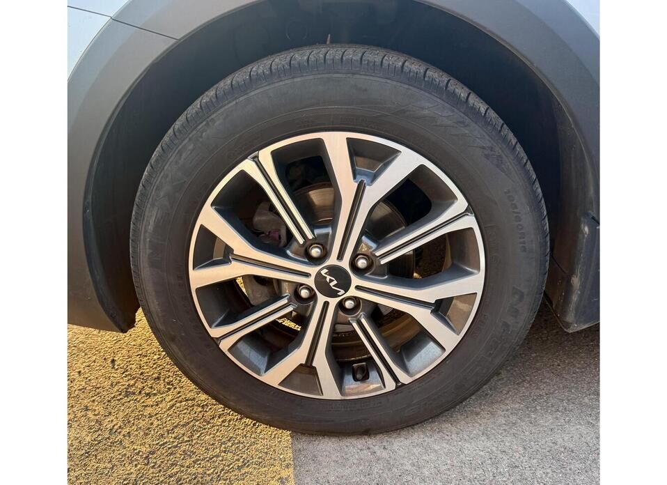 Kia Rio, IV Рестайлинг X 1.6 AT (123 л.с.)