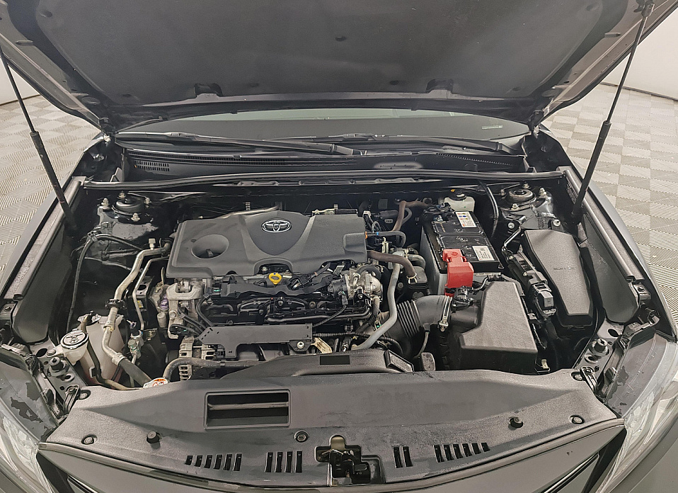 Toyota Camry, VIII (XV70) Рестайлинг 2.5 AT (209 л.с.)