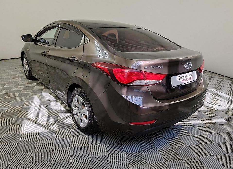 Hyundai Elantra, V (MD) Рестайлинг 1.6 MT (132 л.с.)