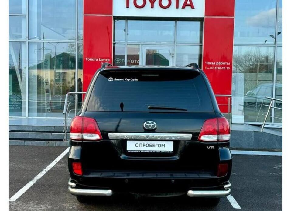 Toyota Land Cruiser, 200 Series 4.7 AT (288 л.с.) 4WD