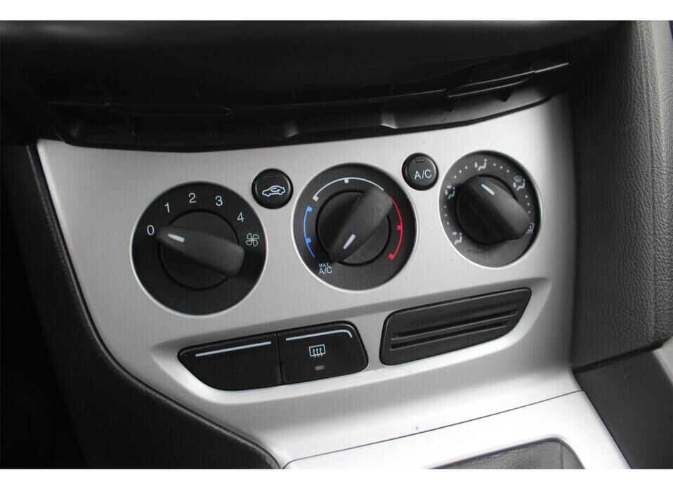 Ford Focus, III 1.6 AMT (125 л.с.)