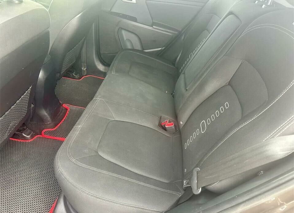 Kia Sportage 2.0 AT (150 л.с.)