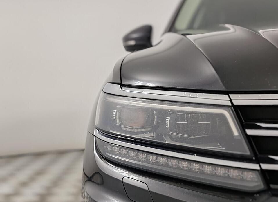 Volkswagen Tiguan 2.0 AMT (180 л.с.) 4WD