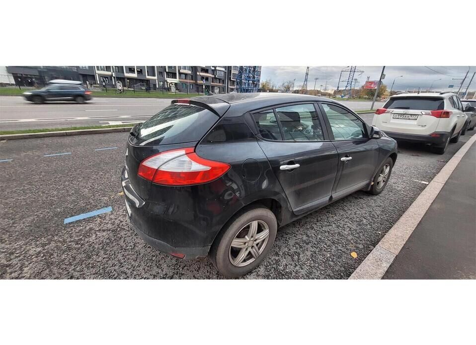 Renault Megane, III Рестайлинг 2 1.6 CVT (114 л.с.)