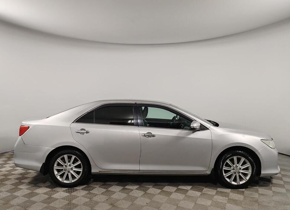 Toyota Camry, VII (XV50) 3.5 AT (249 л.с.)