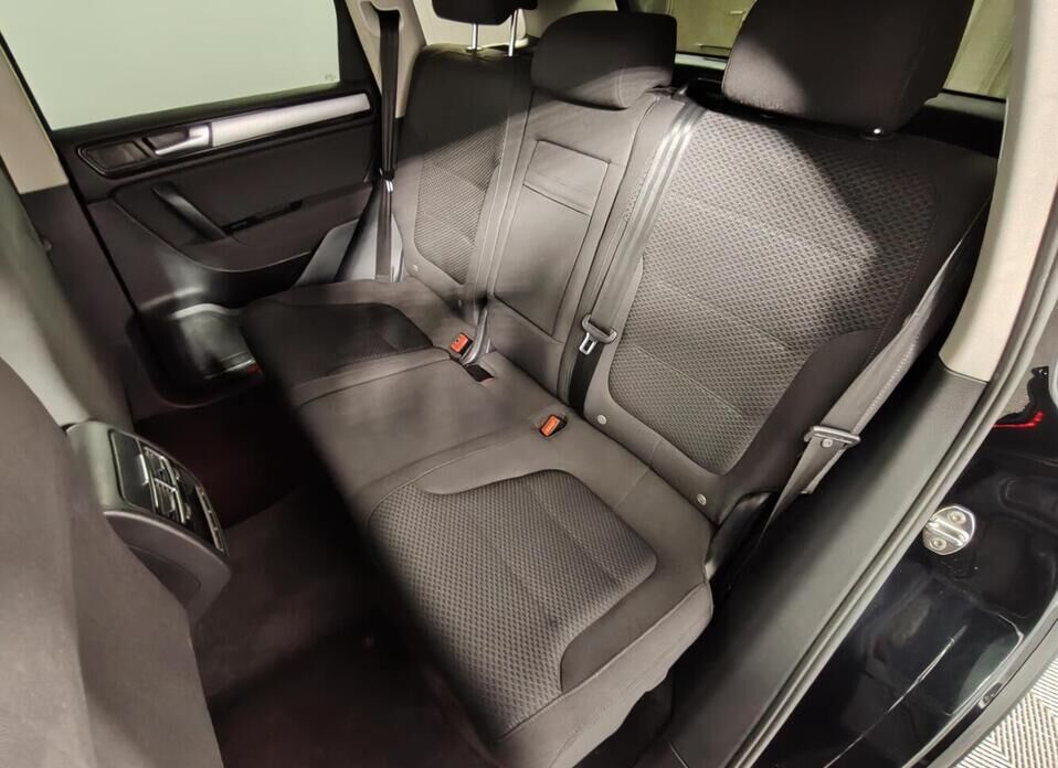 Volkswagen Touareg, II 3.0d AT (204 л.с.) 4WD