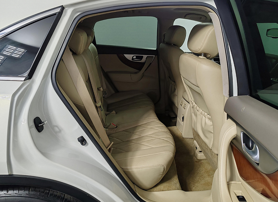 Infiniti FX, II (S51) Рестайлинг FX37 3.7 AT (333 л.с.) 4WD