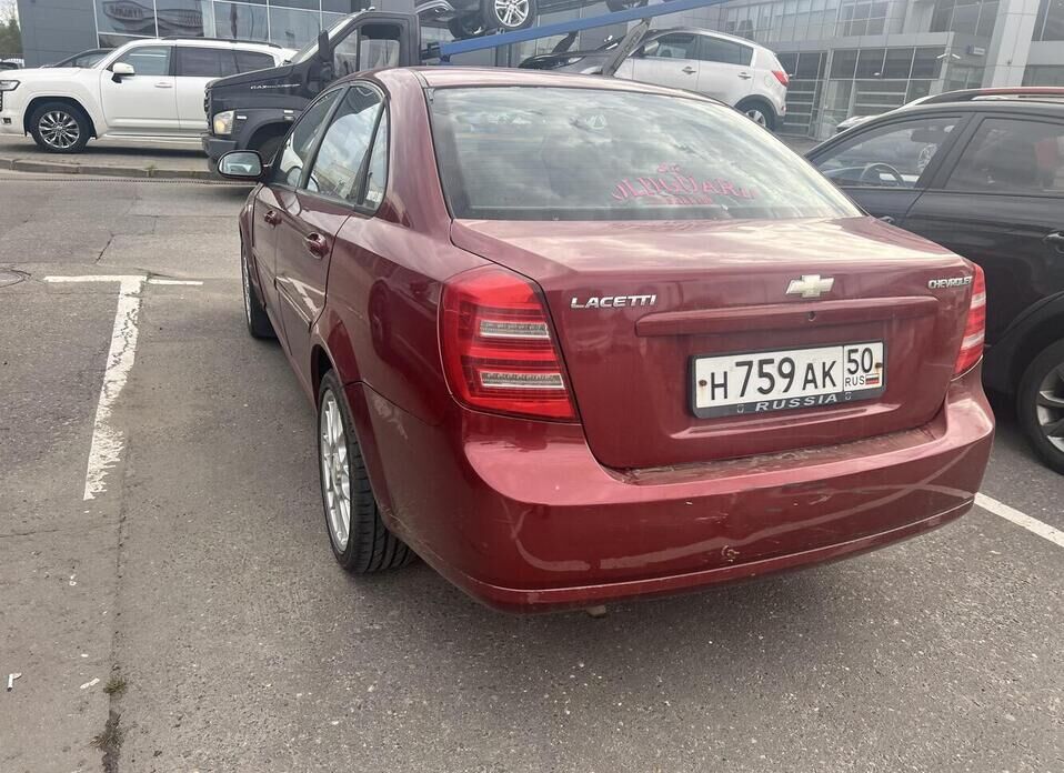 Chevrolet Lacetti 1.8 MT (121 л.с.)