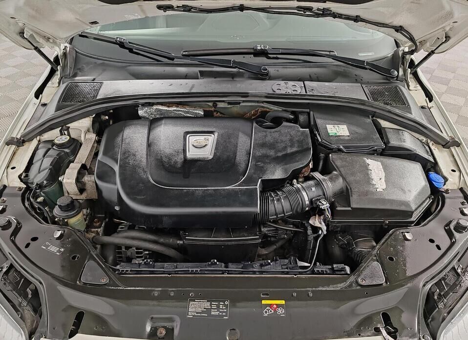 Volvo XC70 2.4d AT (215 л.с.) 4WD