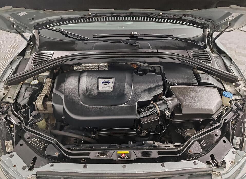 Volvo XC60, I 2.4d AT (175 л.с.)