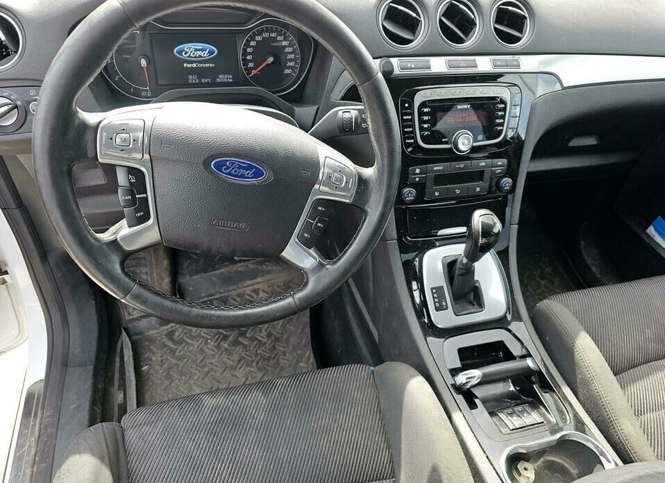 Ford S-MAX 2.0d AT (140 л.с.)