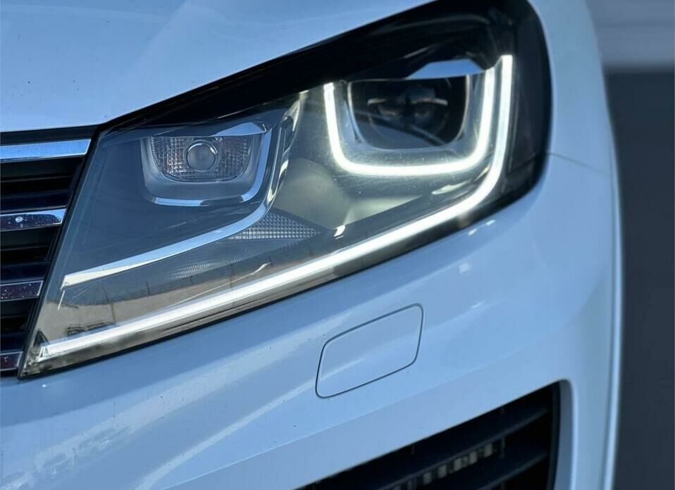 Volkswagen Touareg 3.0d AT (245 л.с.) 4WD