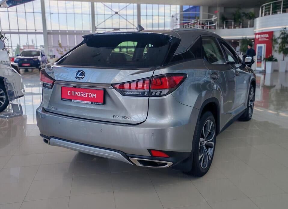 Lexus RX, IV Рестайлинг 300 2.0 AT (238 л.с.) 4WD