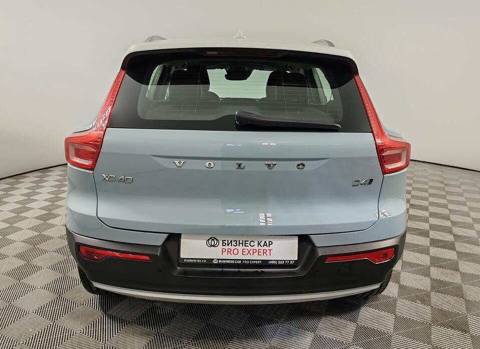 Volvo XC40 2.0 AT (190 л.с.) 4WD