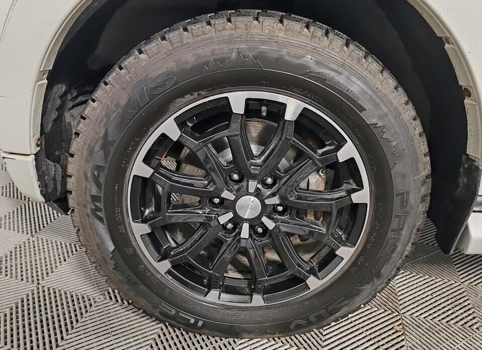 Mitsubishi Pajero, IV Рестайлинг 1 3.2d AT (200 л.с.) 4WD