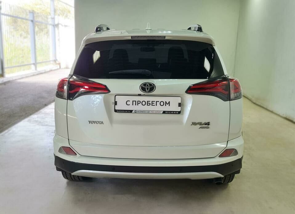 Toyota RAV4 2.5 AT (180 л.с.) 4WD