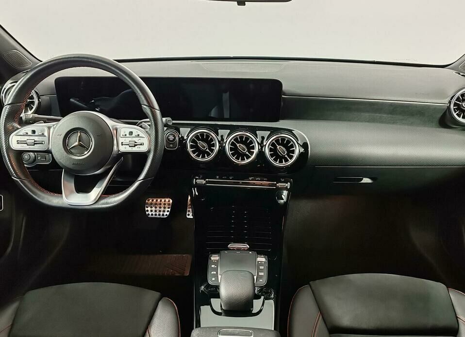 Mercedes-Benz A-Класс 200 1.3 AMT (150 л.с.)