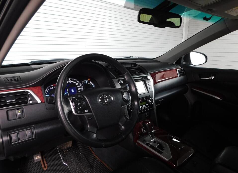 Toyota Camry, VII (XV50) 2.5 AT (181 л.с.)