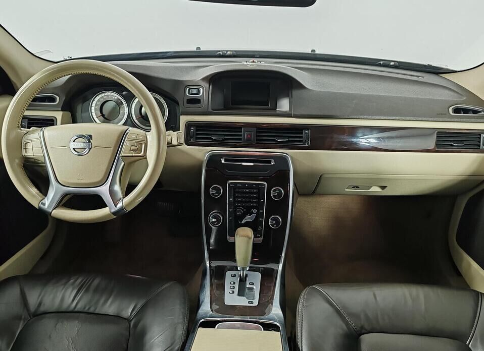 Volvo XC70, II 2.4d AT (163 л.с.) 4WD