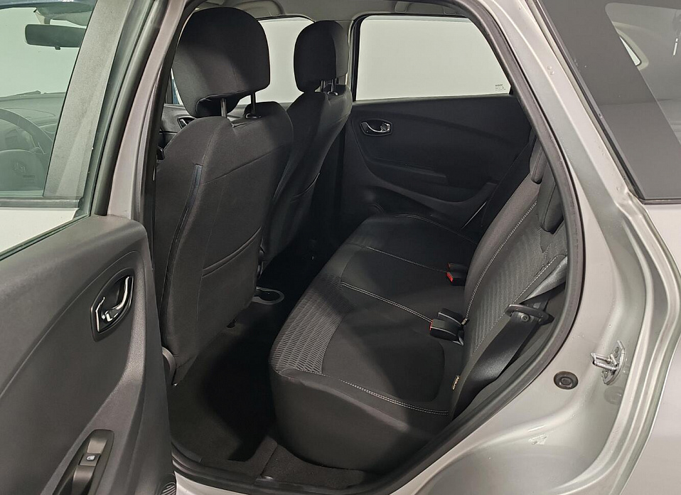 Renault Kaptur, I 1.6 CVT (114 л.с.)