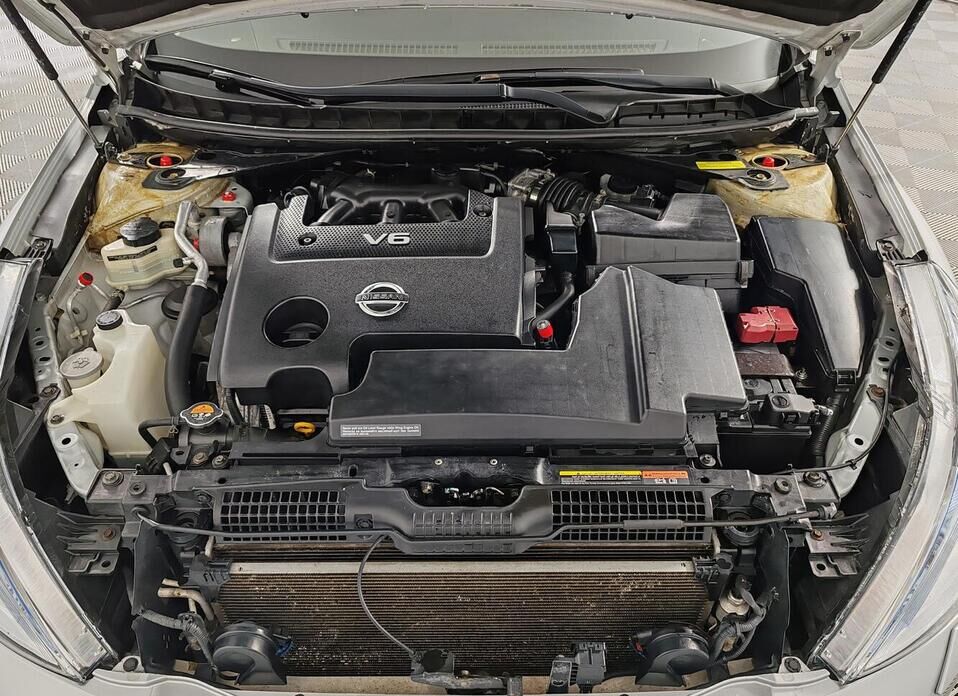 Nissan Teana 2.5 CVT (182 л.с.)