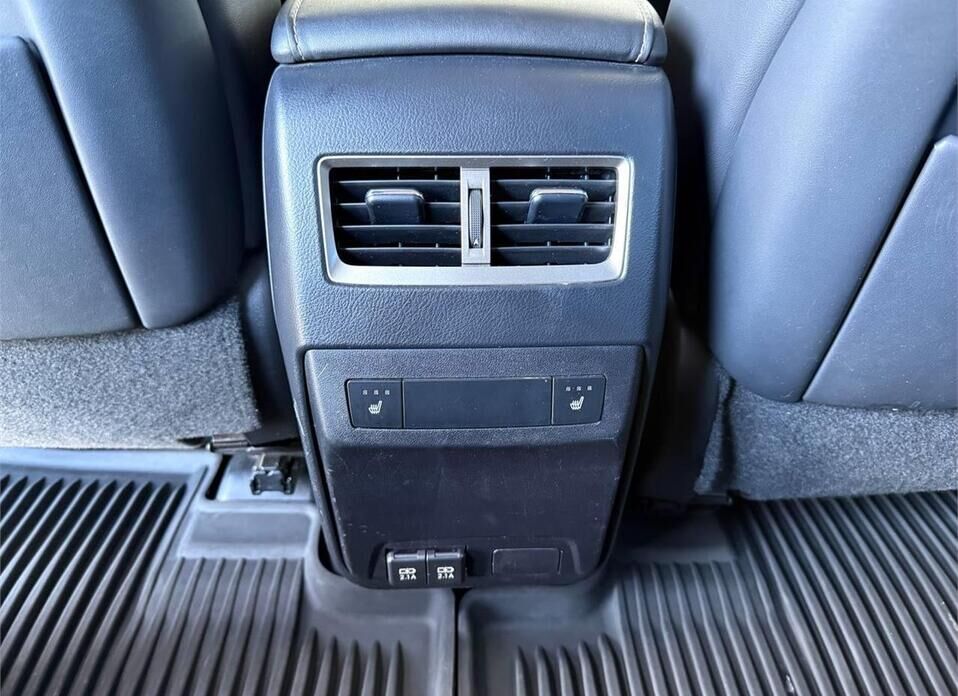 Lexus RX, IV Рестайлинг 300 2.0 AT (238 л.с.) 4WD