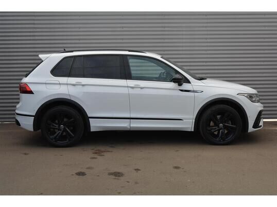 Volkswagen Tiguan, 2021&nbsp;г., 94&nbsp;705&nbsp;км
