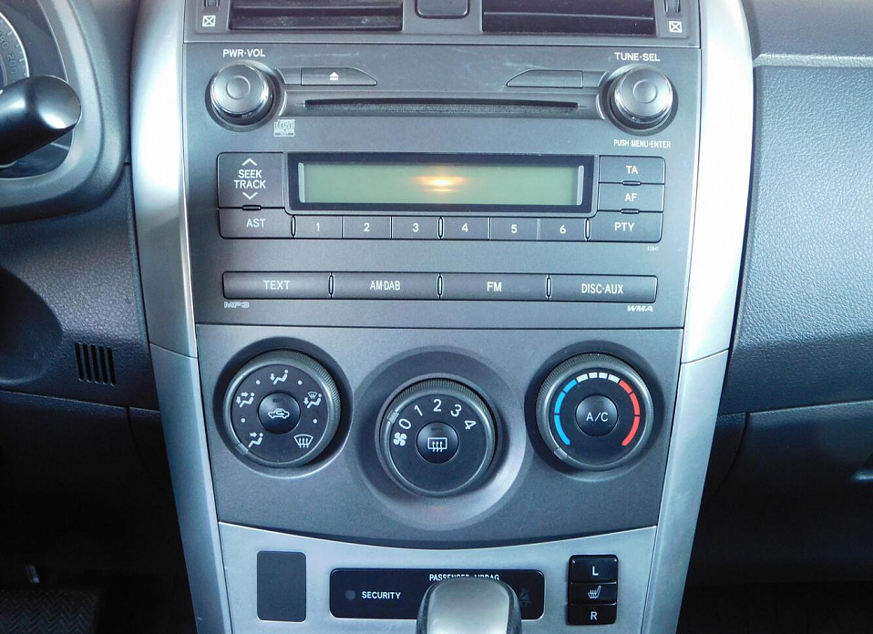 Toyota Corolla, X (E140, E150) Рестайлинг 1.6 AT (124 л.с.)