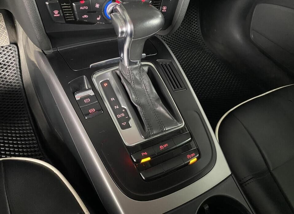 Audi A4, IV (B8) Рестайлинг 1.8 CVT (170 л.с.)