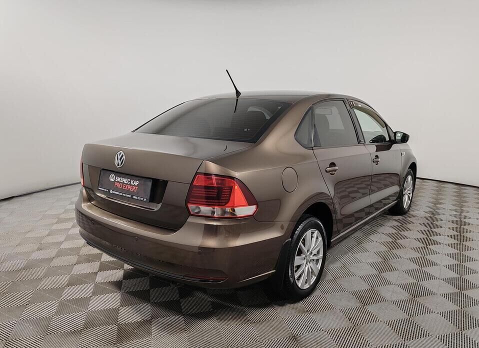 Volkswagen Polo, V Рестайлинг 1.6 AT (110 л.с.)