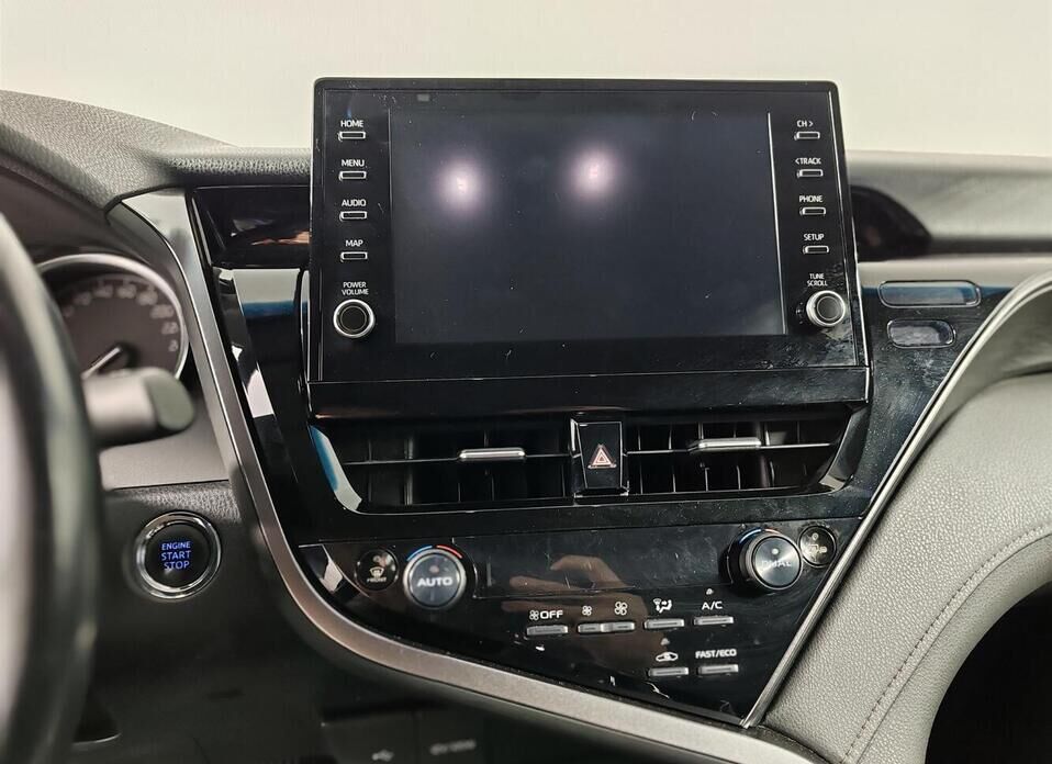 Toyota Camry, VIII (XV70) Рестайлинг 2.5 AT (200 л.с.)