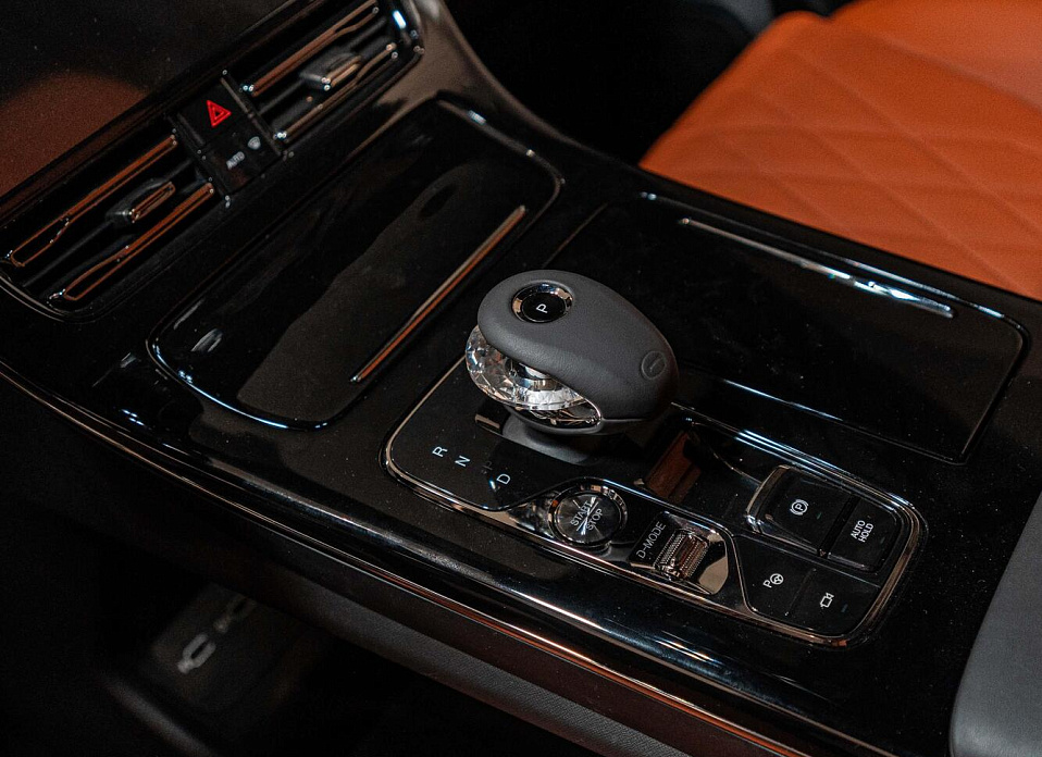 GAC M8 2.0 AT (231 л.с.)