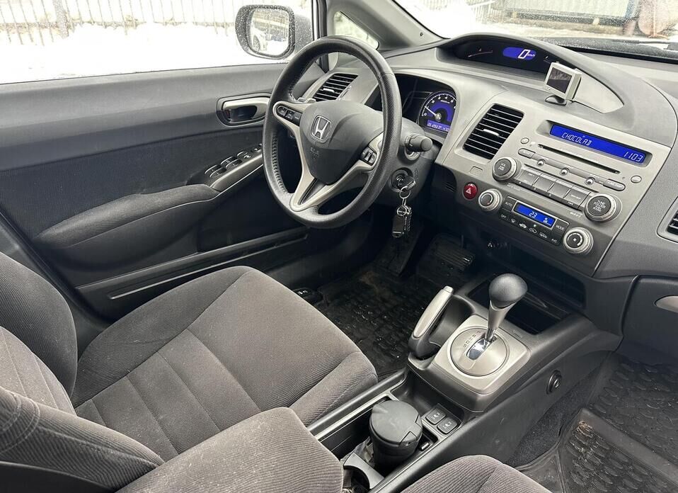 Honda Civic, VIII 1.8 AT (140 л.с.)