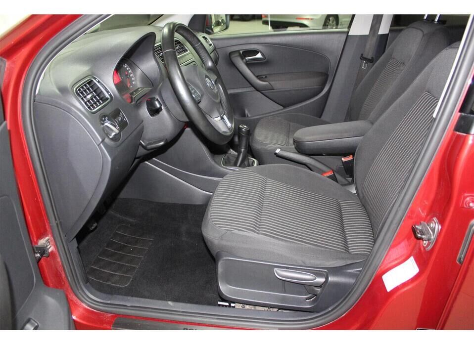 Volkswagen Polo, V 1.6 MT (105 л.с.)