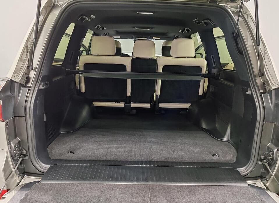 Lexus LX, III Рестайлинг 2 570 5.7 AT (367 л.с.) 4WD
