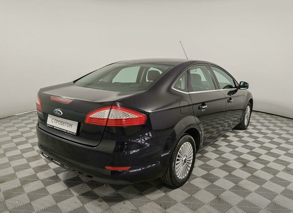Ford Mondeo 2.0 MT (145 л.с.)
