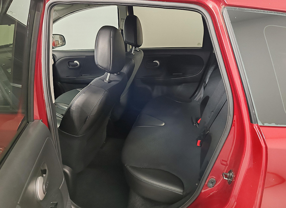 Nissan Note, I Рестайлинг 1.6 AT (110 л.с.)