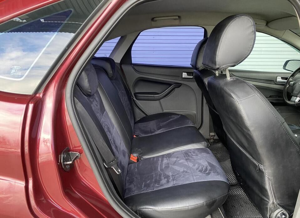 Ford Focus, II Рестайлинг 1.8 MT (125 л.с.)