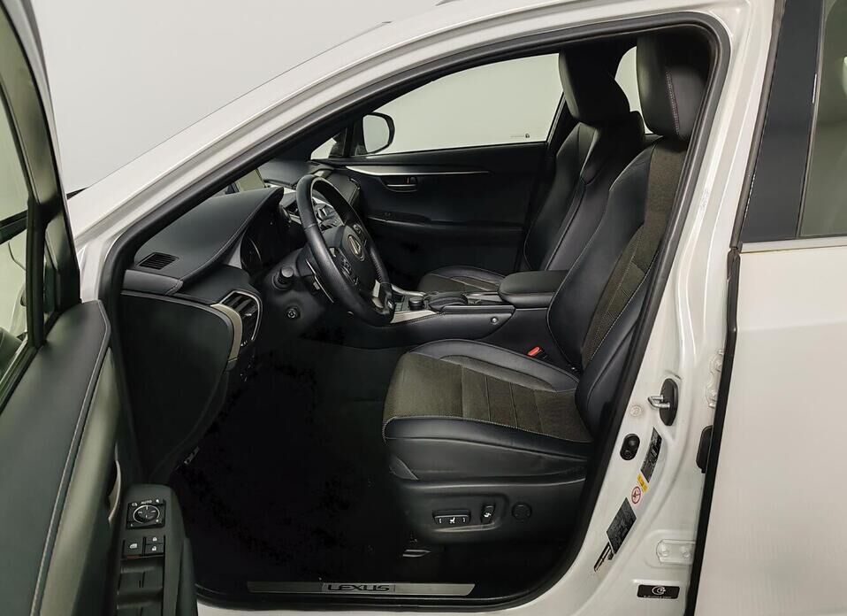 Lexus NX, I 300h 2.5hyb CVT (155 л.с.) 4WD