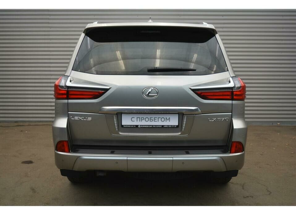 Lexus LX 570 5.7 AT (367 л.с.) 4WD