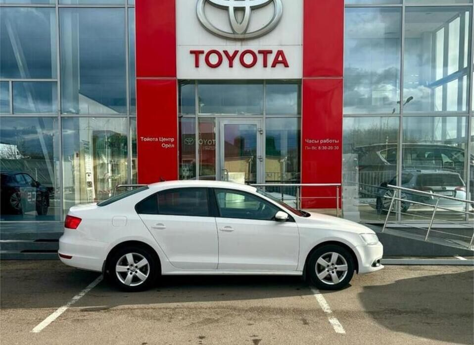 Volkswagen Jetta, VI 1.4 MT (122 л.с.)