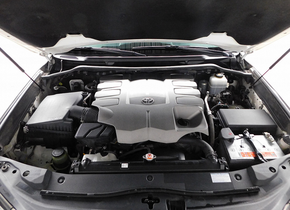 Toyota Land Cruiser, 200 Series Рестайлинг 2 4.6 AT (309 л.с.) 4WD