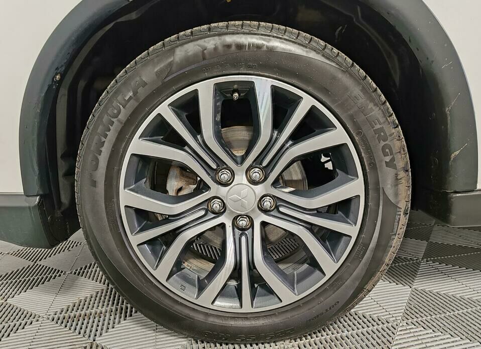 Mitsubishi Outlander 2.4 CVT (167 л.с.) 4WD