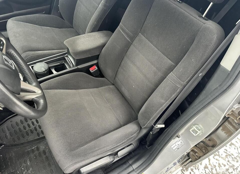 Honda Civic, VIII 1.8 AT (140 л.с.)