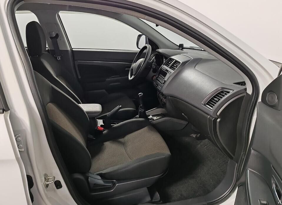 Mitsubishi ASX 1.6 MT (117 л.с.)