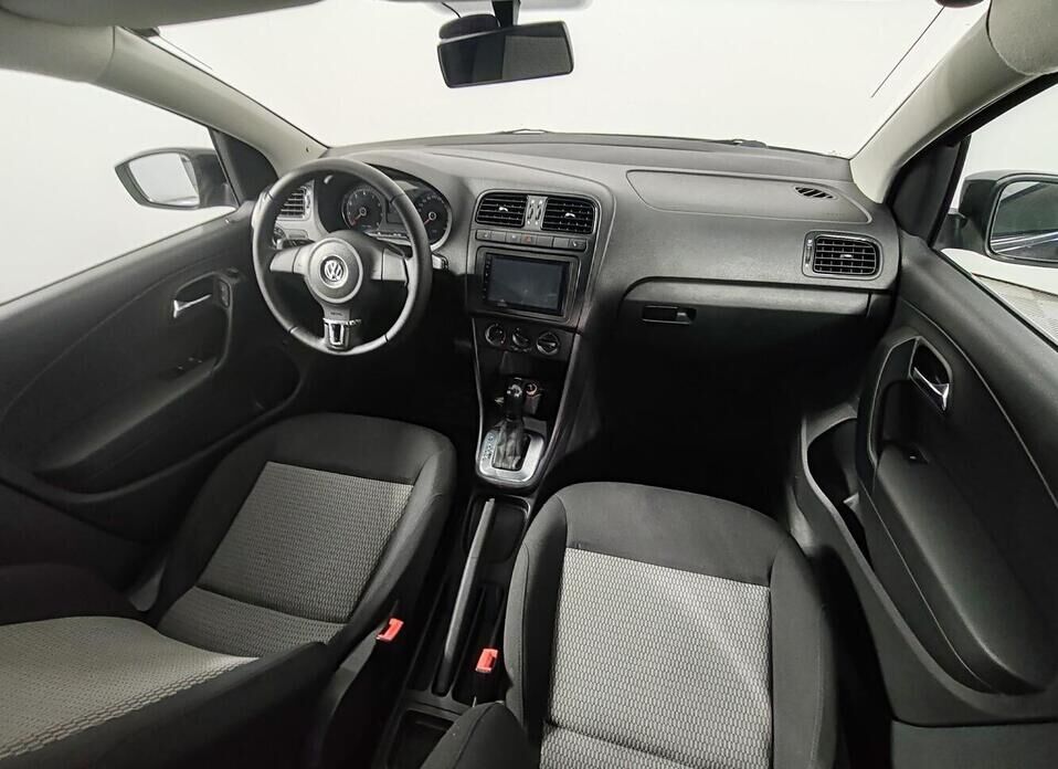 Volkswagen Polo, V 1.6 AT (105 л.с.)