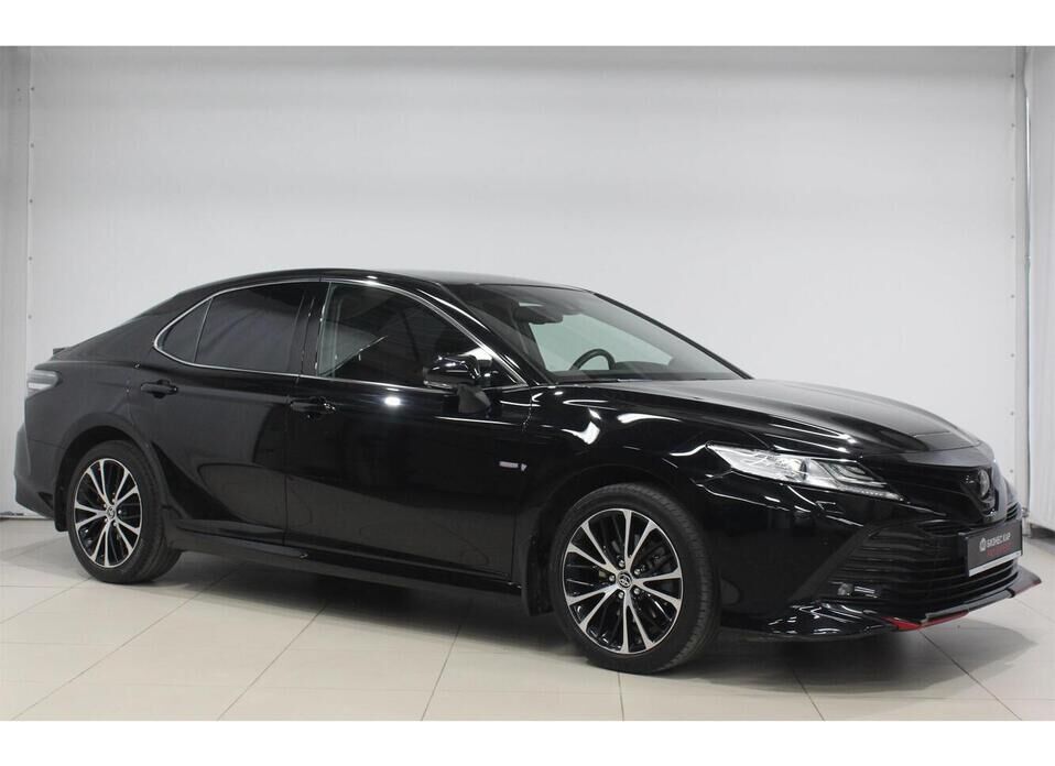 Toyota Camry, VIII (XV70) 2.5 AT (181 л.с.)