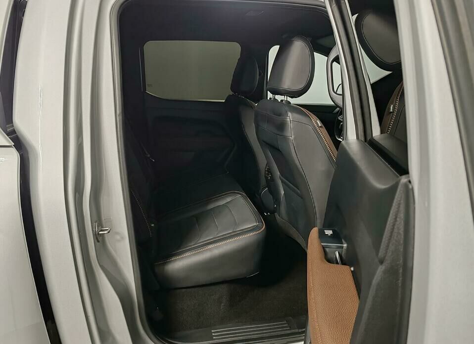 Volkswagen Amarok 3.0d AT (241 л.с.) 4WD