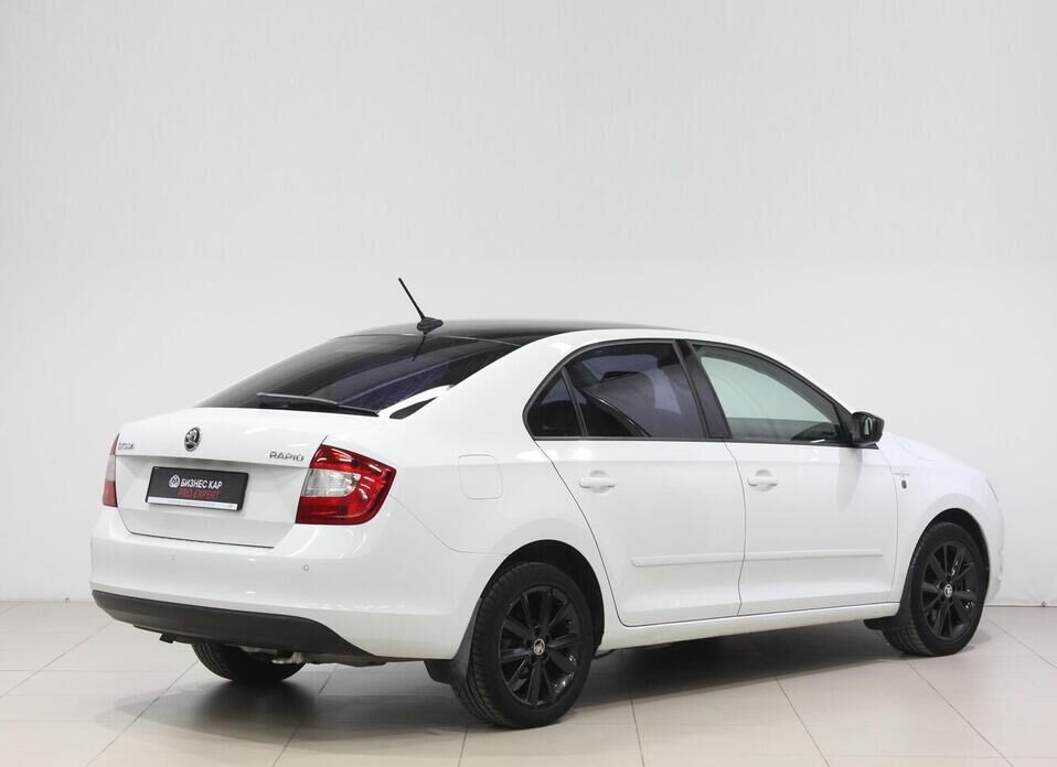 Skoda Rapid, I Рестайлинг 1.6 MT (110 л.с.)